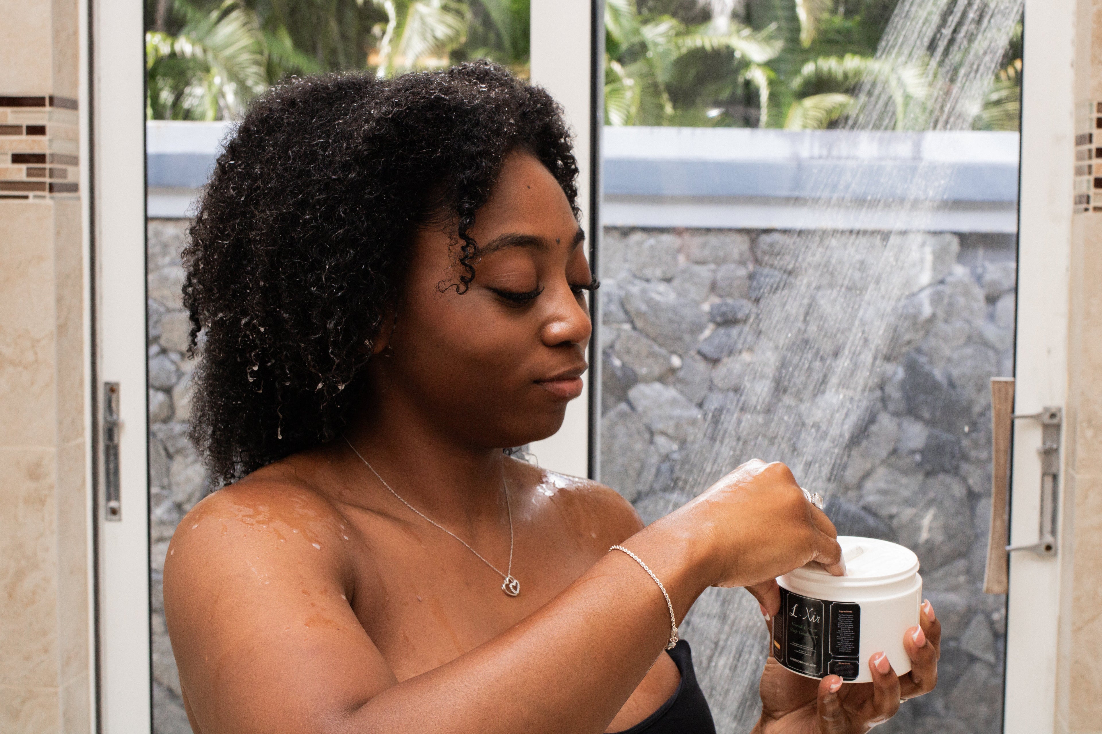 Nourish and Grow Deep Conditioning Mask ( For Dry short hair )